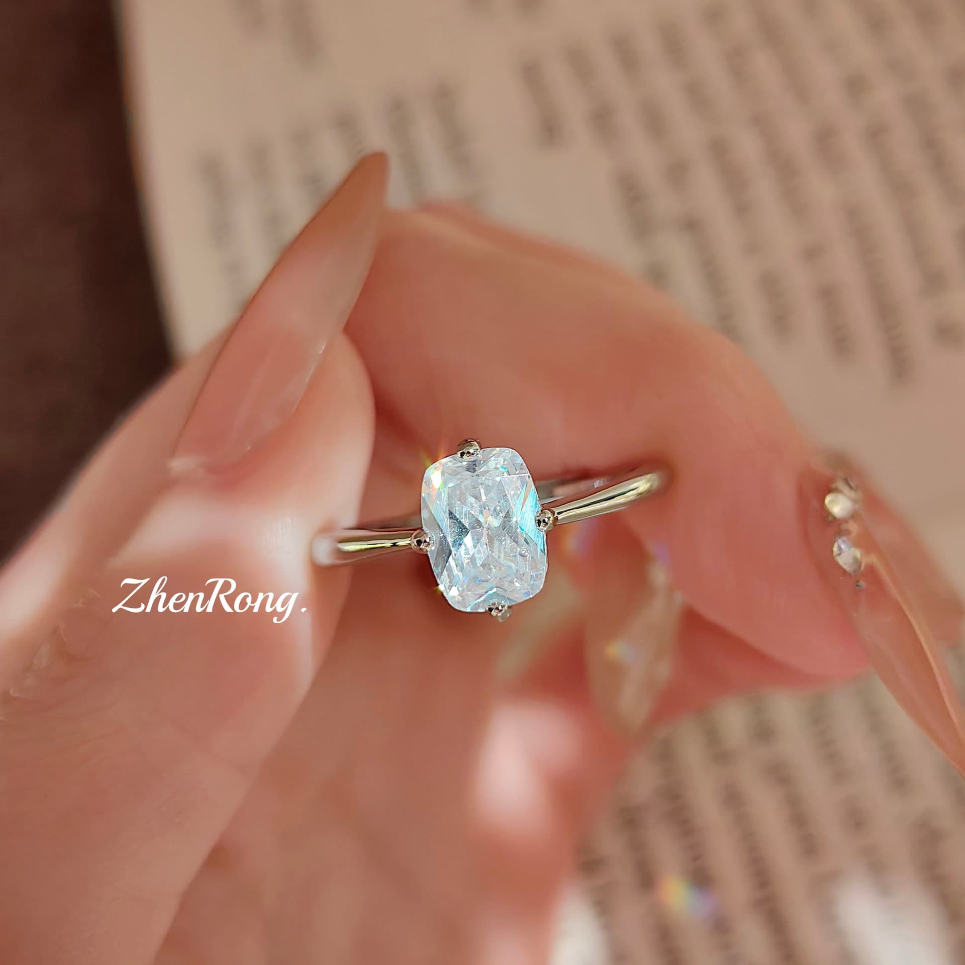 Vintage Minimalist Old Money Style Wish Bottle Ring For Women, Multi Color Simulated Zirconia Finger Jewelry With Paraiba Tone Blue, Tanzanite Tone Blue & Olive Tone Green Stones