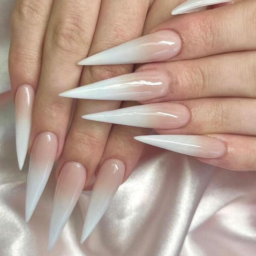 24 Pieces Of Long, Pointed, Press-on White Gradient Nail Stickers For A Simple And Elegant Appearance. Includes 1 Piece Of Jelly Glue And 1 Nail File. Fake Nails