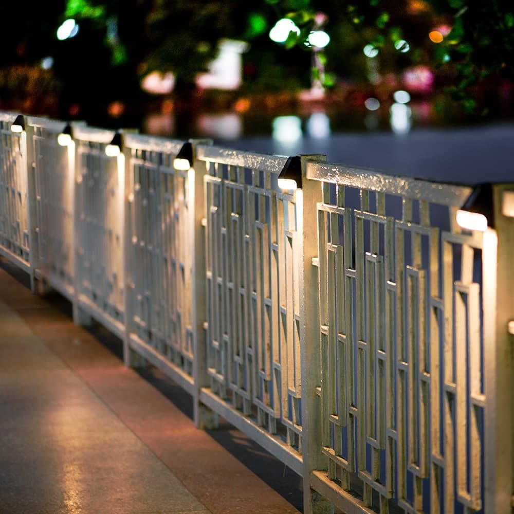 Solar Outdoor Rainproof Courtyard Garden Decoration Stairs Step Light Fence Fence LED Wall Lamp